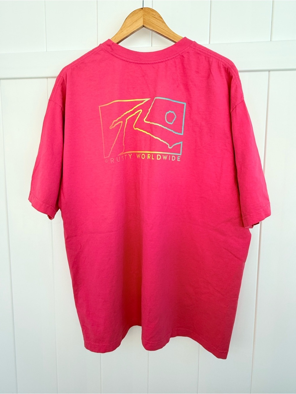 Rusty Pink Short-Sleeve Graphic Tee - Men